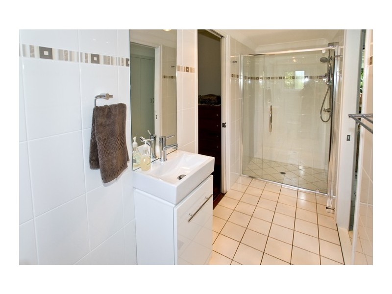 198 Scarborough Road, Scarborough QLD 4020