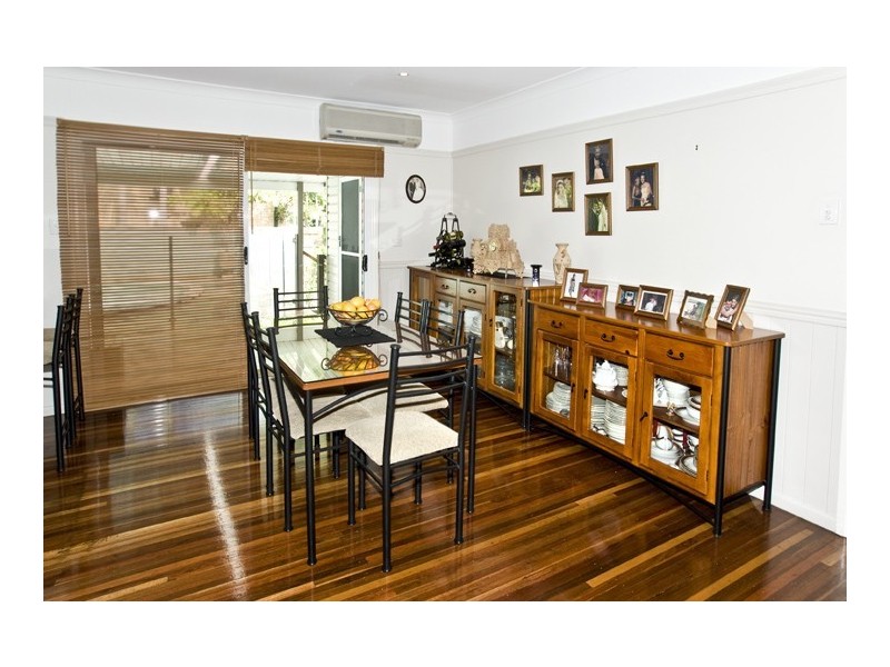 198 Scarborough Road, Scarborough QLD 4020