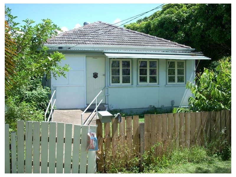 5 Davis Street, Redcliffe QLD 4020