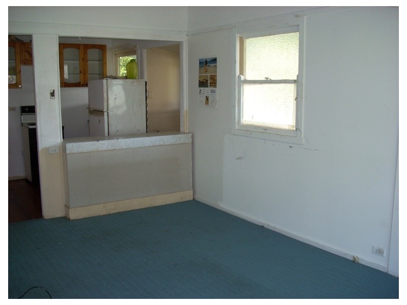 5 Davis Street, Redcliffe QLD 4020