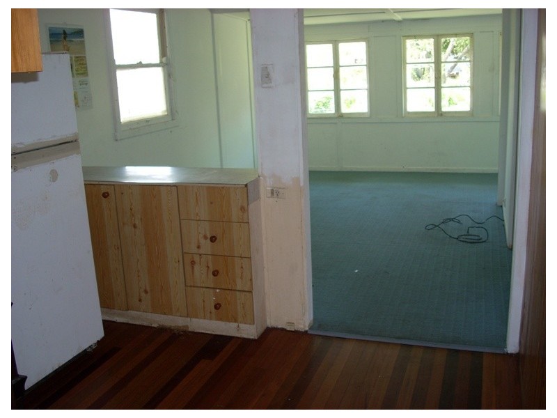 5 Davis Street, Redcliffe QLD 4020