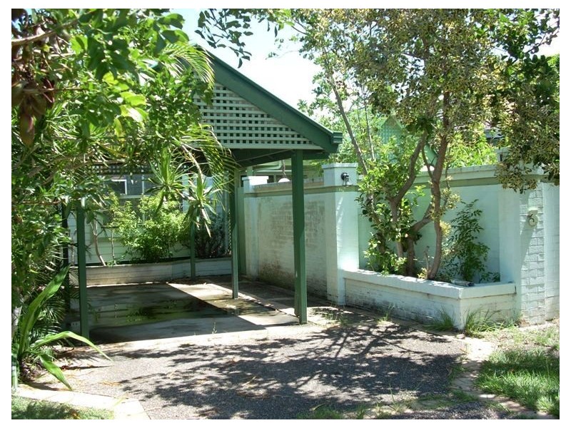 3 Davis Street, Redcliffe QLD 4020