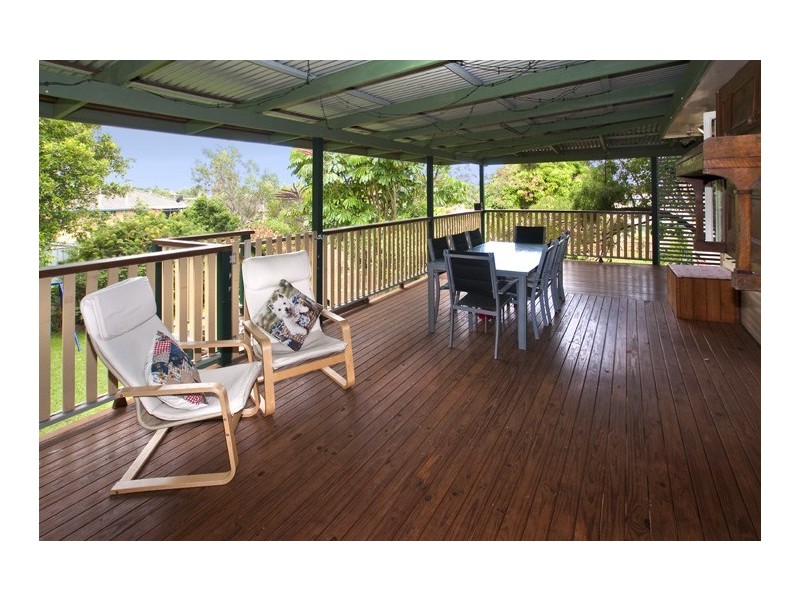 12 Hurrell Street, Clontarf QLD 4019