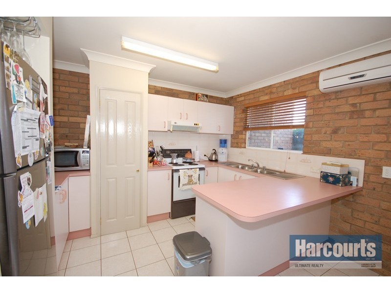2/8 Wattle Road, Rothwell QLD 4022