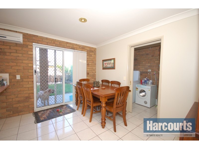 2/8 Wattle Road, Rothwell QLD 4022