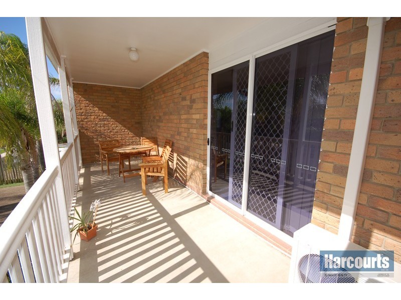 2/8 Wattle Road, Rothwell QLD 4022