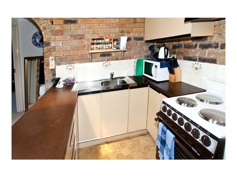1/28 Arthur Street, Woody Point QLD 4019