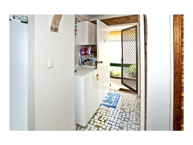 1/28 Arthur Street, Woody Point QLD 4019