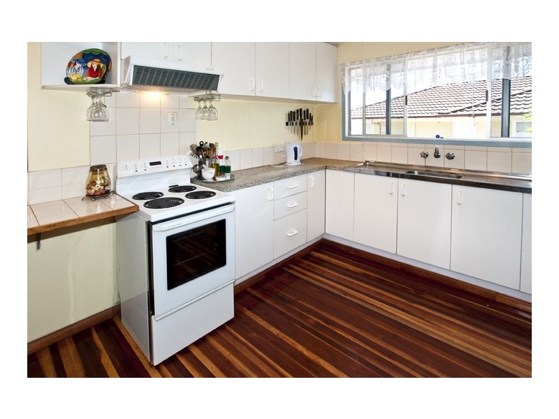 13 Hurrell Street, Clontarf QLD 4019
