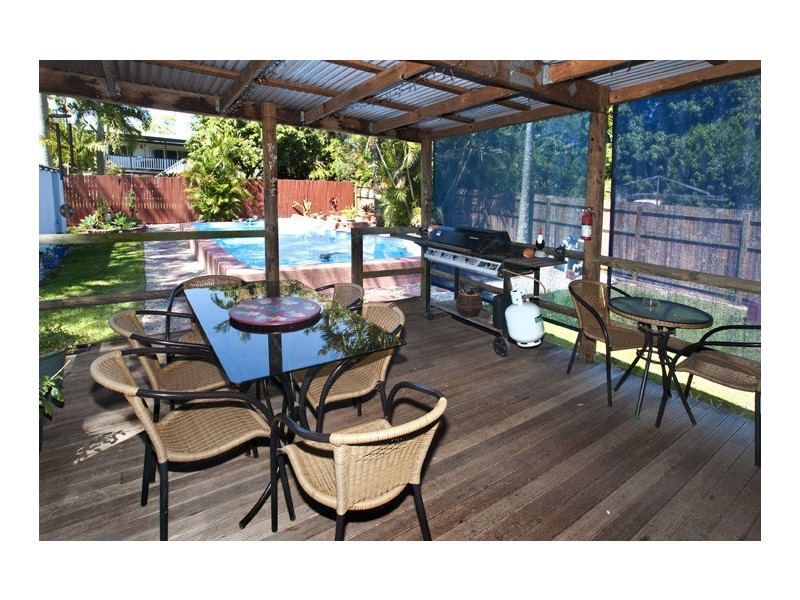 13 Hurrell Street, Clontarf QLD 4019