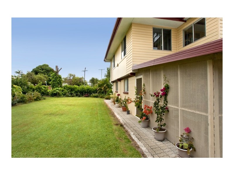 19 Redbank Road, Redcliffe QLD 4020