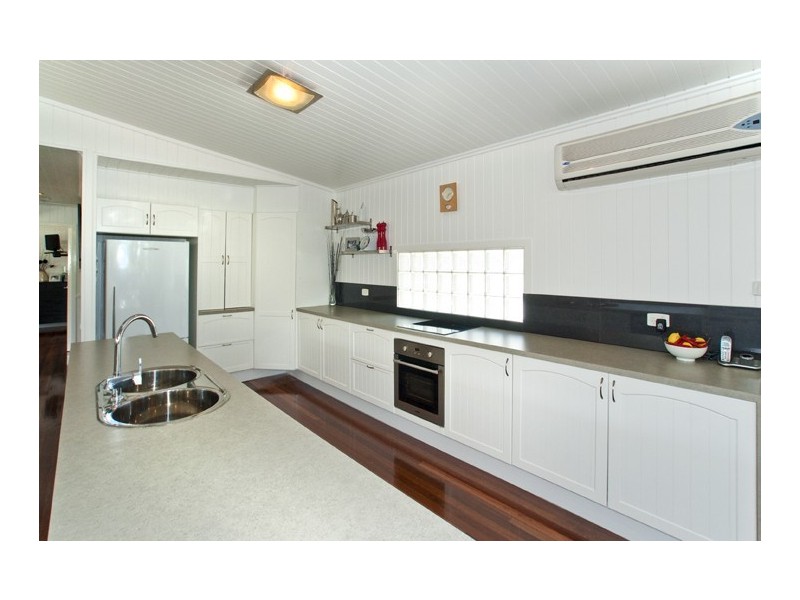 43 Long Street, Clontarf QLD 4019