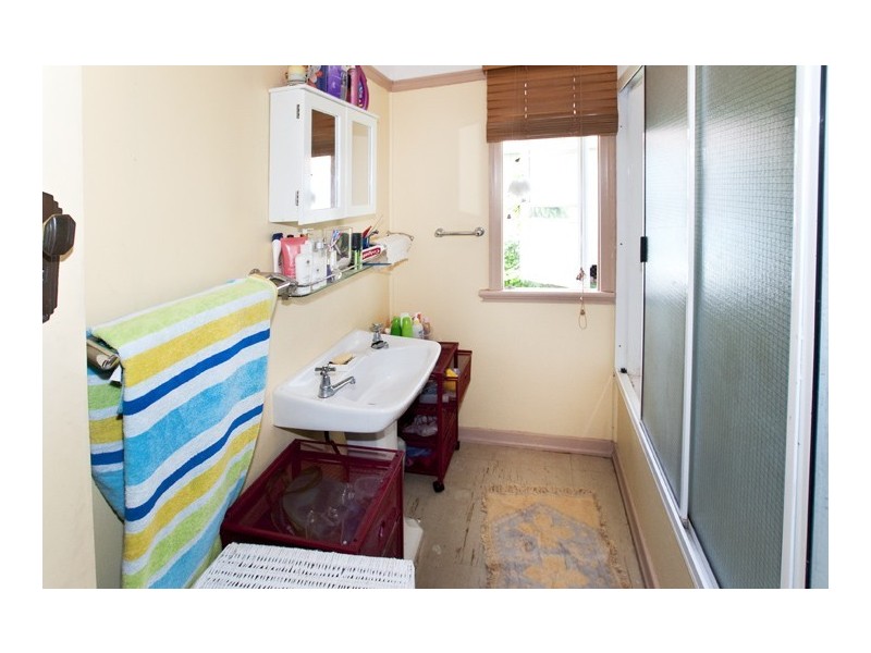 20 Griffith Road, Scarborough QLD 4020