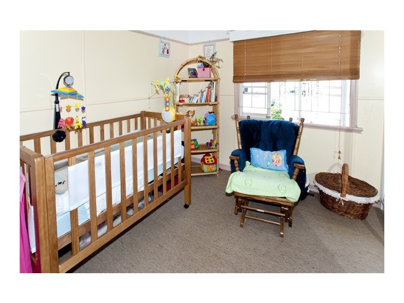 20 Griffith Road, Scarborough QLD 4020