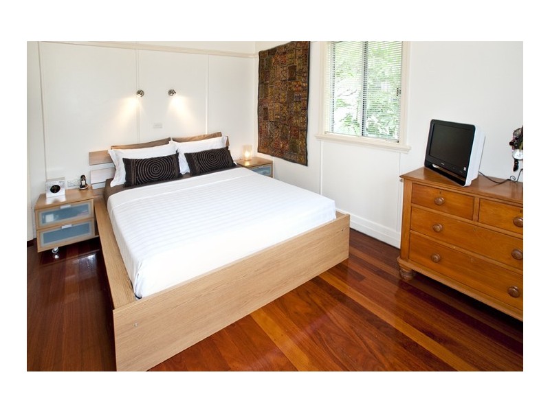 3 Manley Street, Redcliffe QLD 4020