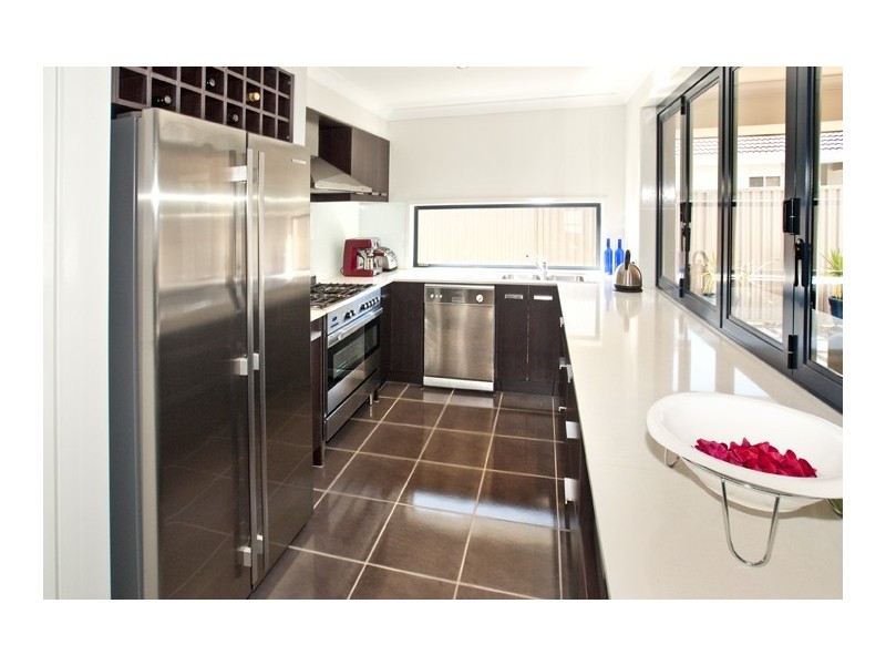 43 Lionheart Crescent, Newport QLD 4020