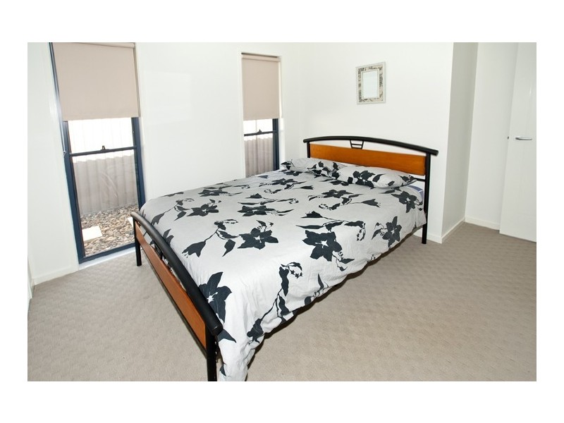 43 Lionheart Crescent, Newport QLD 4020