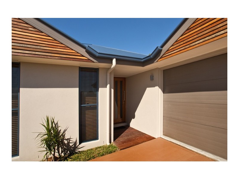 43 Lionheart Crescent, Newport QLD 4020