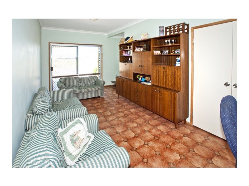 86 Oyster Point Esplanade, Scarborough QLD 4020