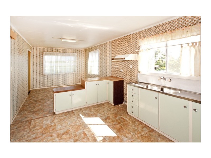 34 Central Avenue, Scarborough QLD 4020