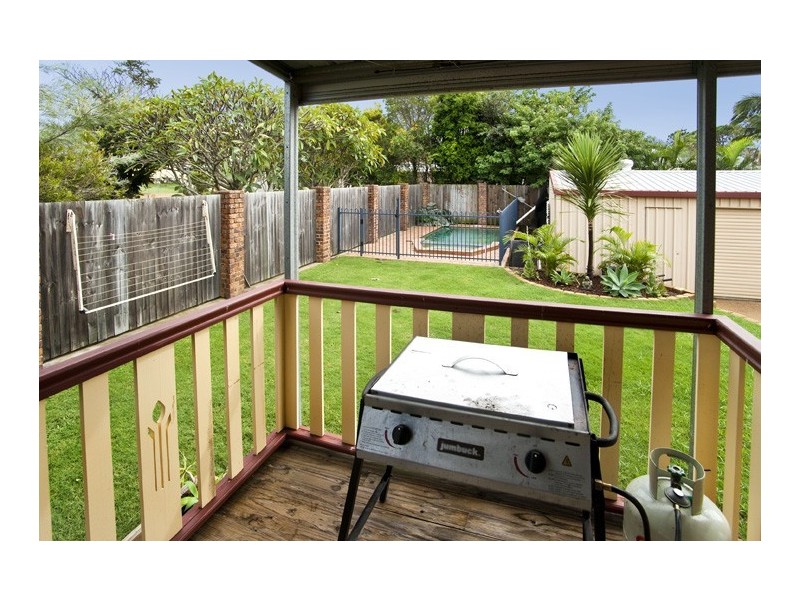 12 Welch Street, Clontarf QLD 4019