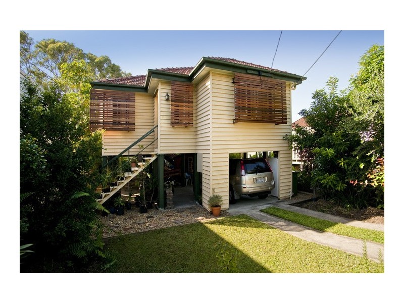 454 Oxley Avenue, Redcliffe QLD 4020