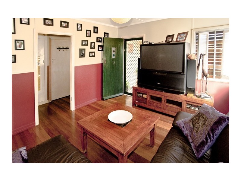 454 Oxley Avenue, Redcliffe QLD 4020