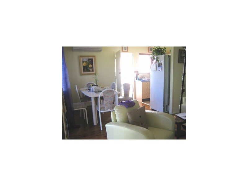 117 Scarborough Road, Redcliffe QLD 4020