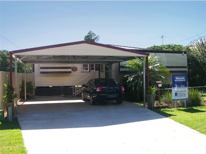 20 Bramble Street, Woody Point QLD 4019