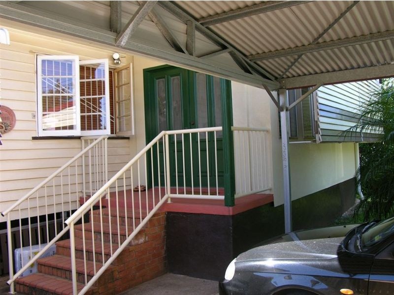 20 Bramble Street, Woody Point QLD 4019