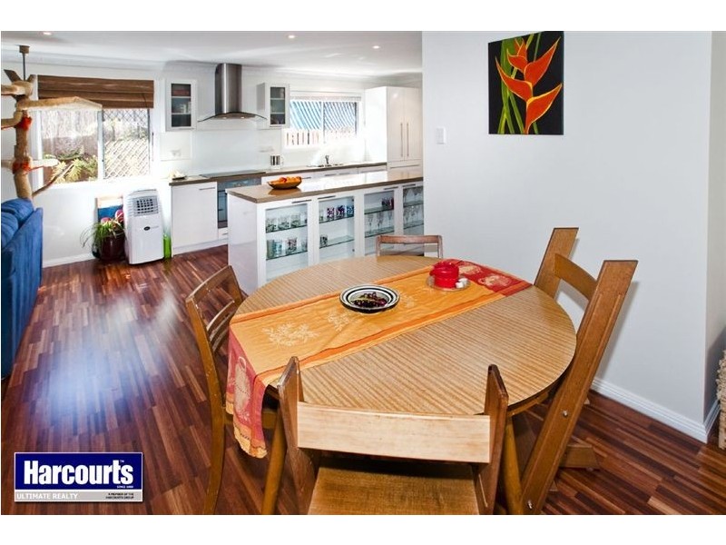 5a Campbell Street, Scarborough QLD 4020