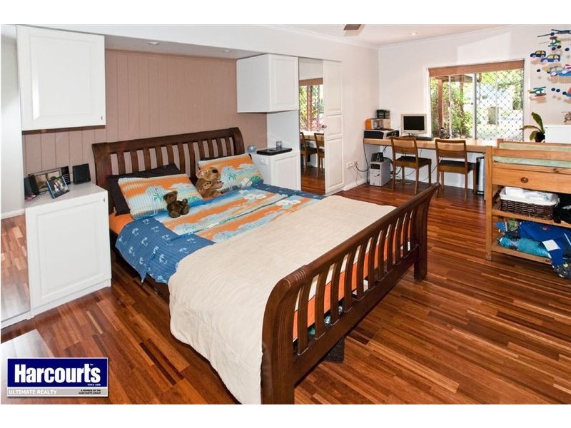 5a Campbell Street, Scarborough QLD 4020