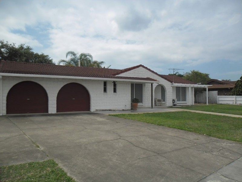 16 Newport Drive, Newport QLD 4020