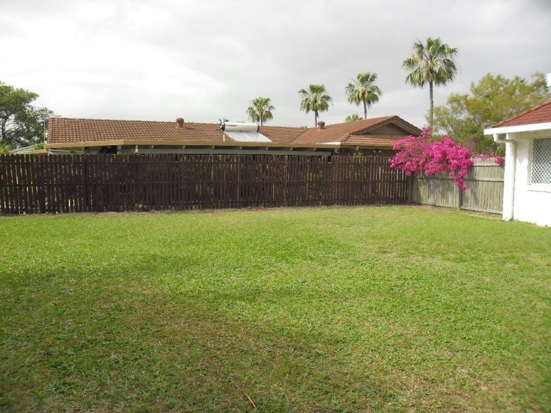 16 Newport Drive, Newport QLD 4020