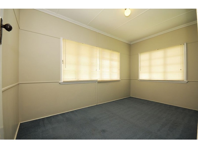 218 Oxley Avenue, Margate QLD 4019
