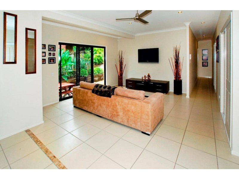 11a Rosemary Street, Margate QLD 4019