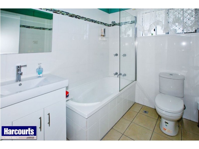 5 Donald Street, Woody Point QLD 4019