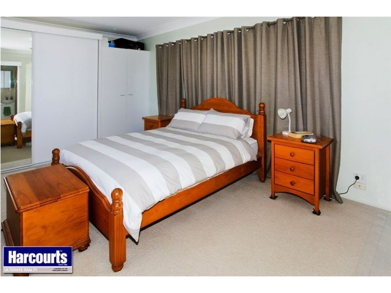 5 Donald Street, Woody Point QLD 4019