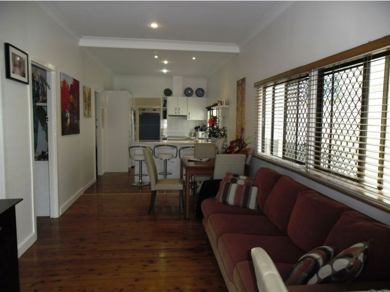 5 John Street, Redcliffe QLD 4020