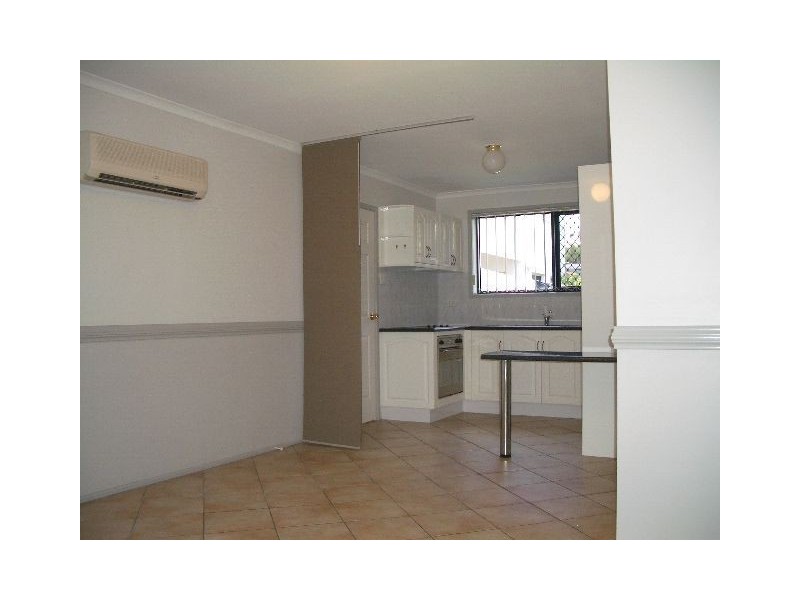 2/19 Prince Edward Pde, Redcliffe QLD 4020