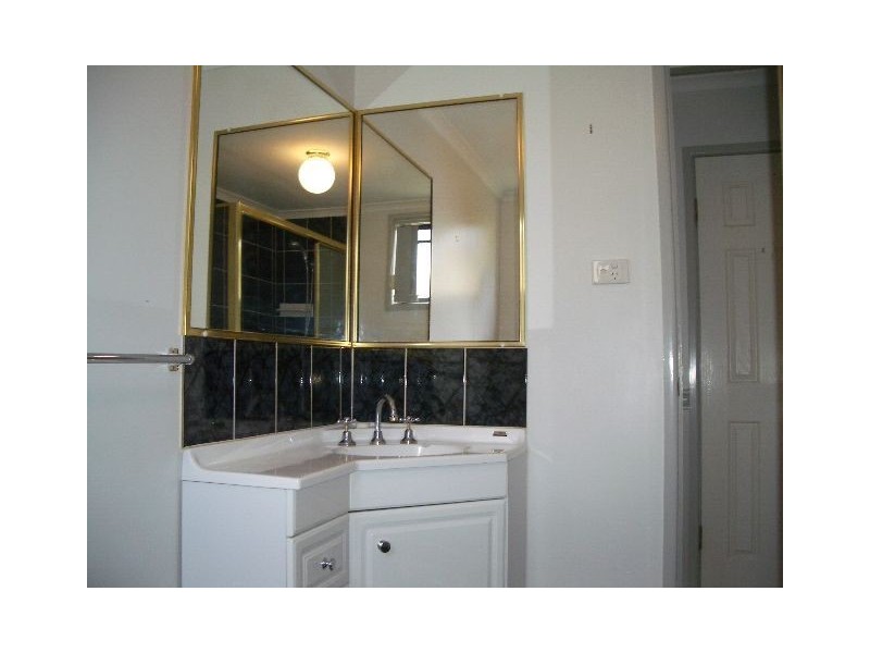 2/19 Prince Edward Pde, Redcliffe QLD 4020