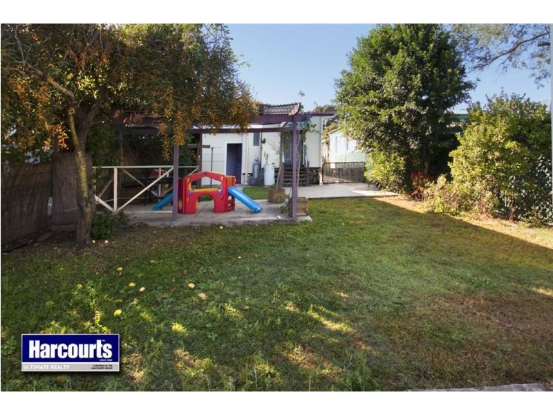 61 McLennan Street, Woody Point QLD 4019