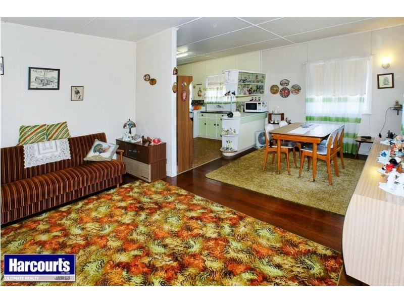 10 Campbell Street, Scarborough QLD 4020