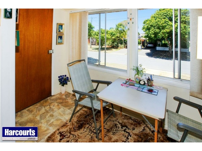 10 Campbell Street, Scarborough QLD 4020