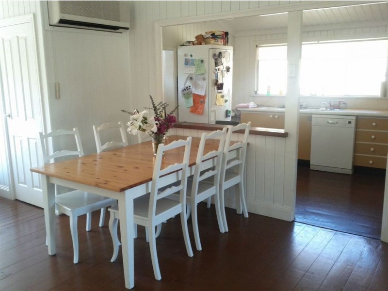 12 Josephine St, Scarborough QLD 4020