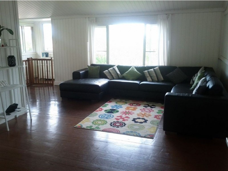 12 Josephine St, Scarborough QLD 4020