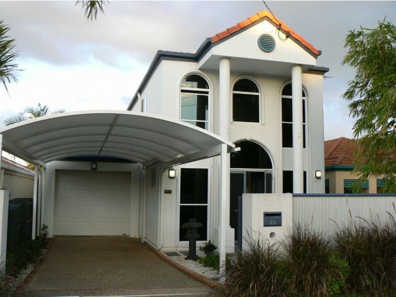 28 Landsborough Avenue, Scarborough QLD 4020
