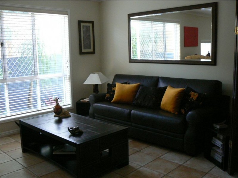 28 Landsborough Avenue, Scarborough QLD 4020