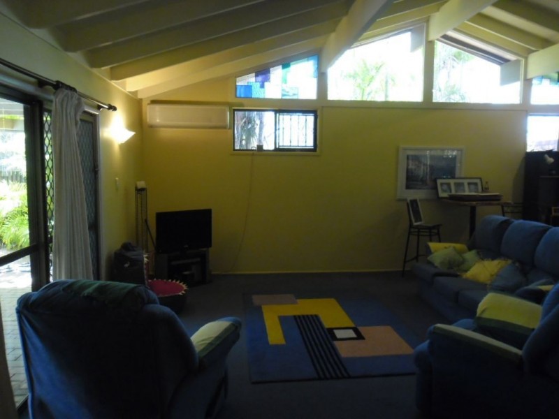 19 Southern Cross Drive, Newport QLD 4020