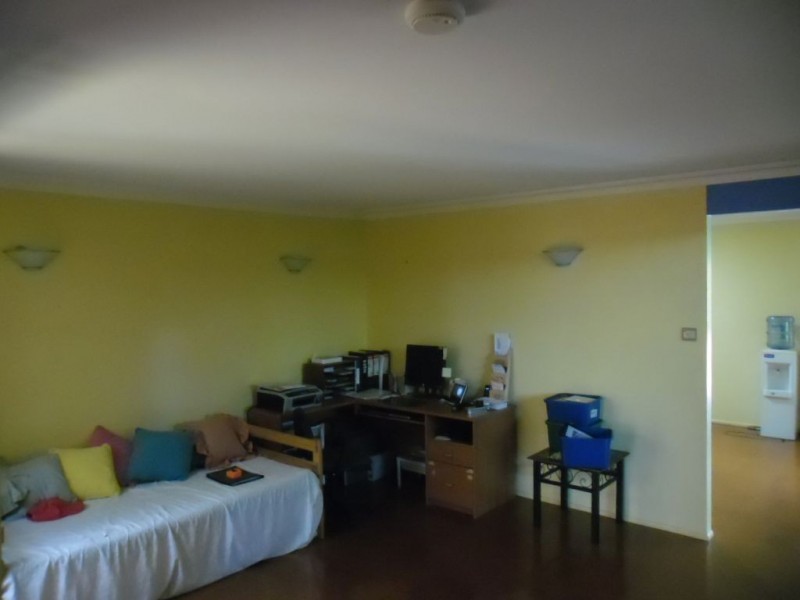 19 Southern Cross Drive, Newport QLD 4020